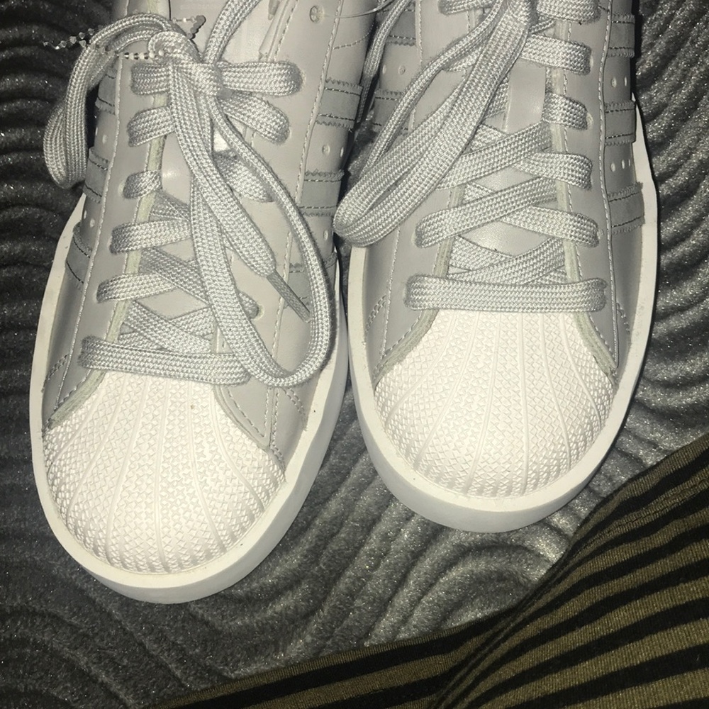 Adidas Shelltop - Picture 2 of 3